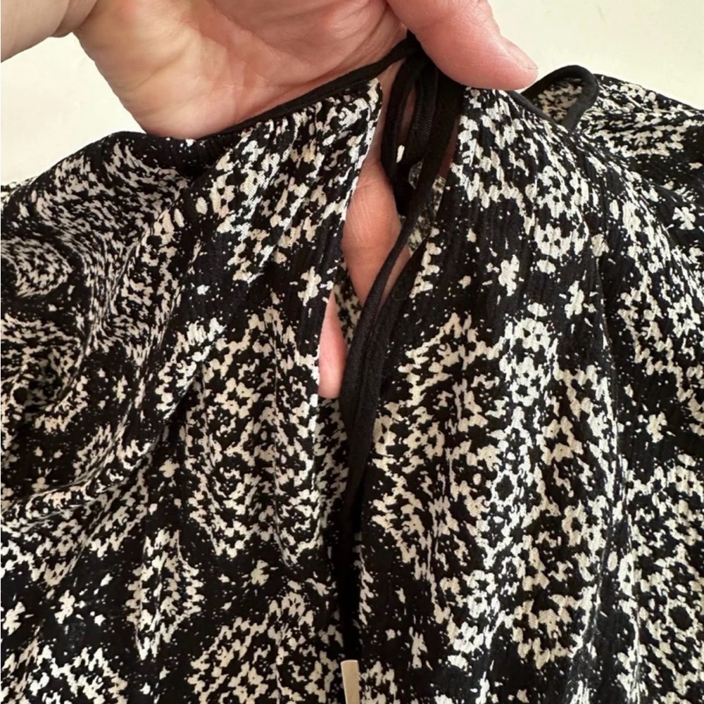 Lovestitch Black and White Boho Long Blouse Flare Sleeve Tie Front size Medium - Picture 8 of 10